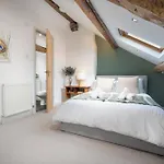 Clare's Near Cartmel - Dog Friendly, Homely, Aga, Log Burners, & Netflix
