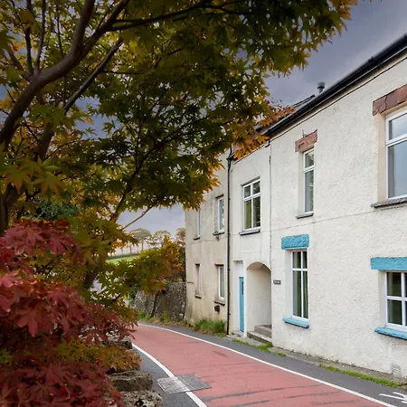 Clare's Near Cartmel - Dog Friendly, Homely, Aga, Log Burners, & Netflix * Holker