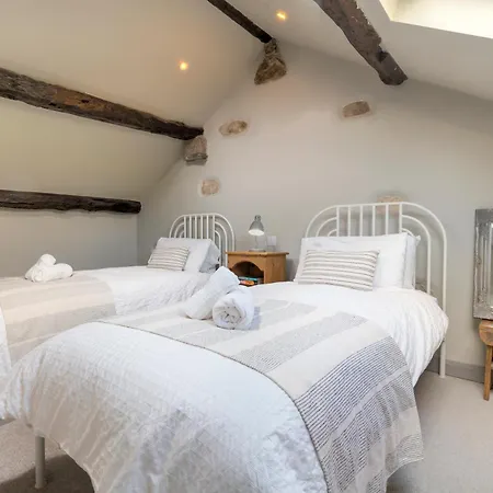 Dom wakacyjny Clare's Near Cartmel - Dog Friendly, Homely, Aga, Log Burners, & Netflix *